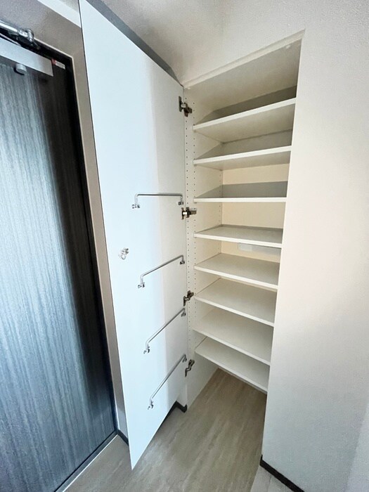 物件内観写真17　(靴箱)