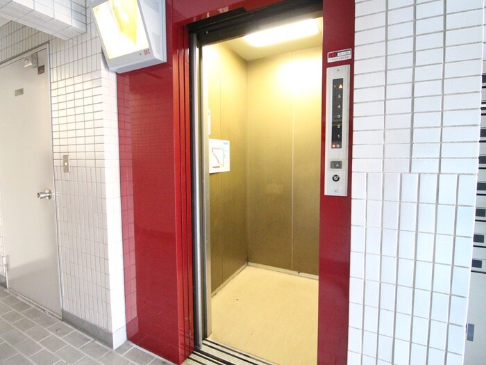 物件外観写真4　(建物設備)