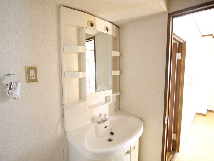 物件内観写真10　(洗面)