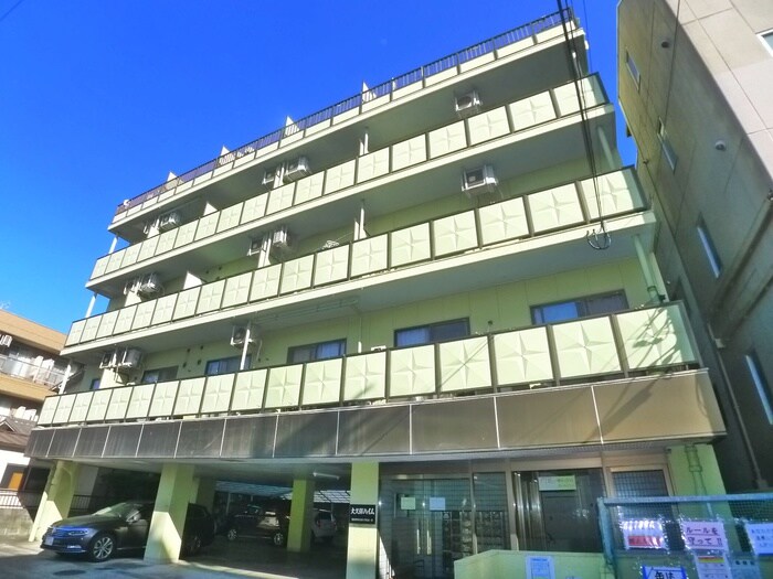 物件外観写真2　(エントランス部分)