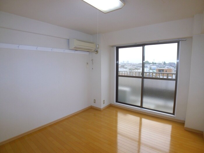 物件内観写真6　(居室)