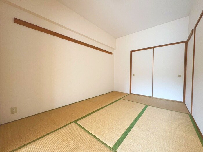 物件内観写真10　(居室)