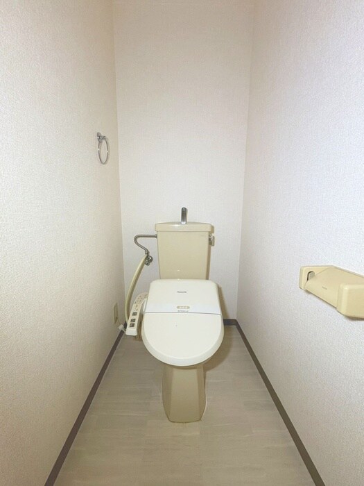 物件内観写真14　(トイレ)