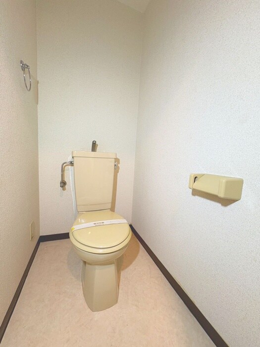 物件内観写真15　(トイレ)