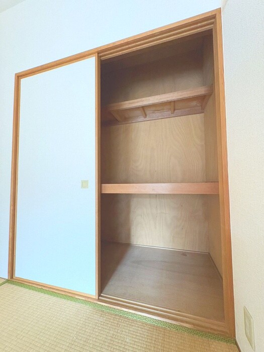 物件内観写真16　(収納)