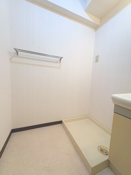 物件内観写真19　(洗濯機置場)