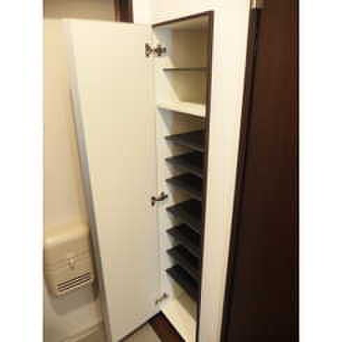 物件内観写真15　(玄関)