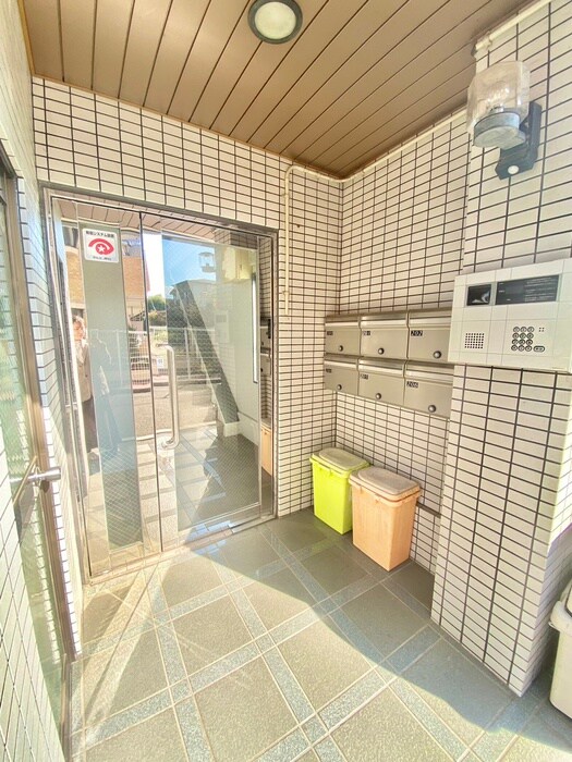 ロワ－ル調布のエントランス部分