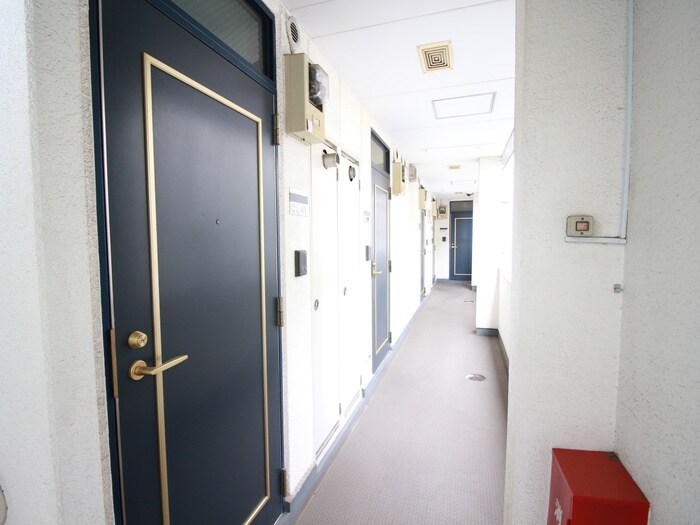 ロワ－ル調布のエントランス部分