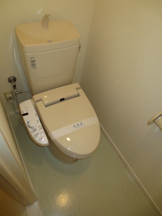 物件内観写真8　(トイレ)