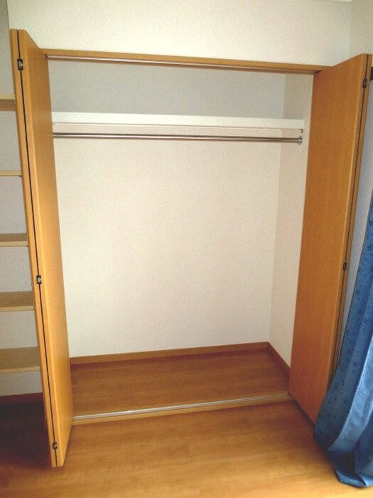 物件内観写真10　(収納)
