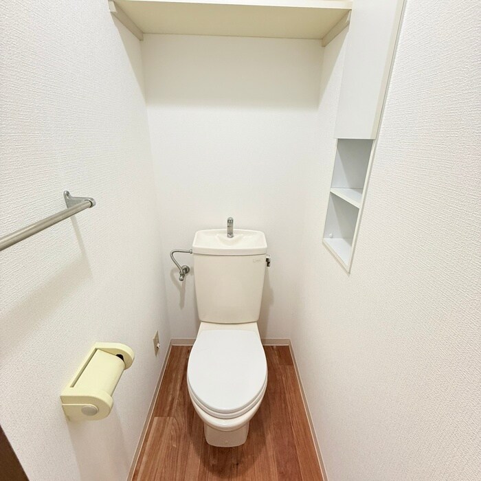 物件内観写真4　(トイレ)