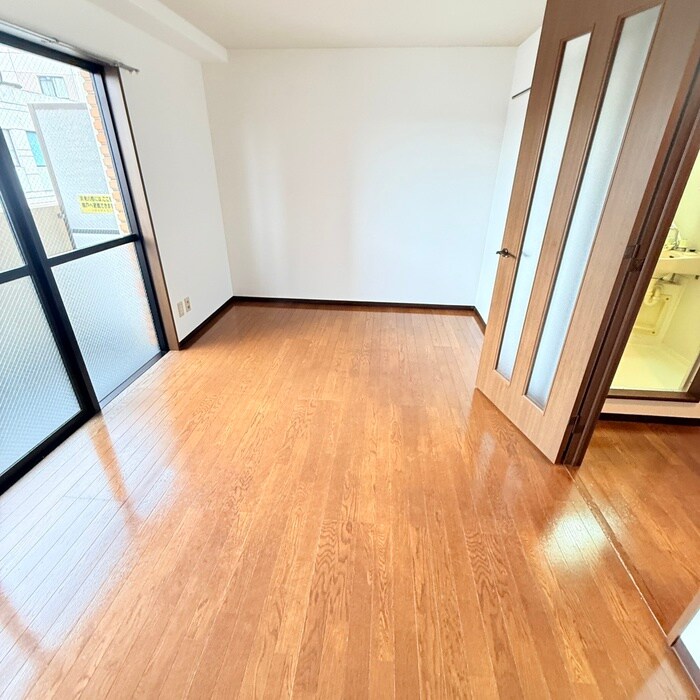 物件内観写真4　(居室)