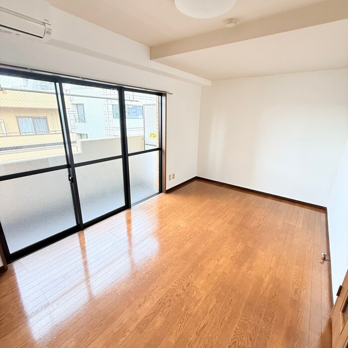 物件内観写真11　(居室)