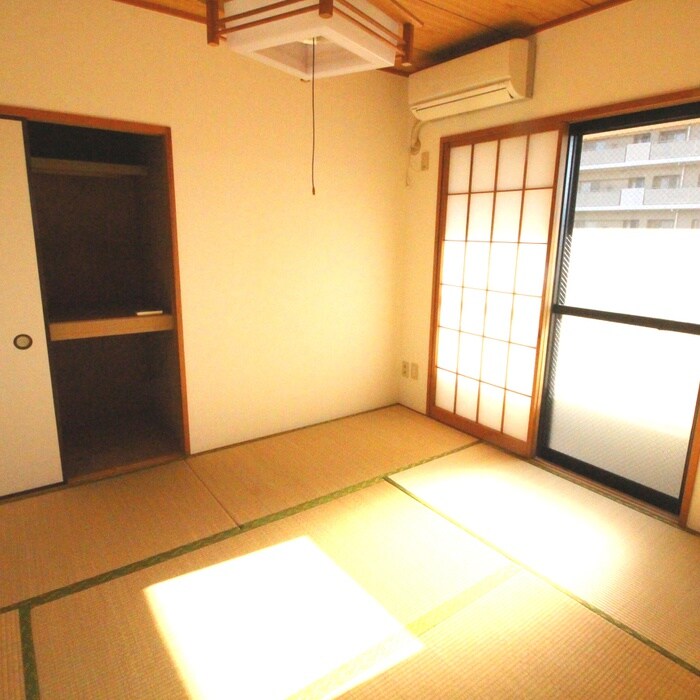 物件内観写真12　(居室)