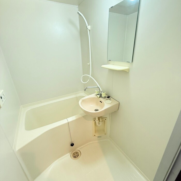 物件内観写真12　(バス／シャワールーム等)
