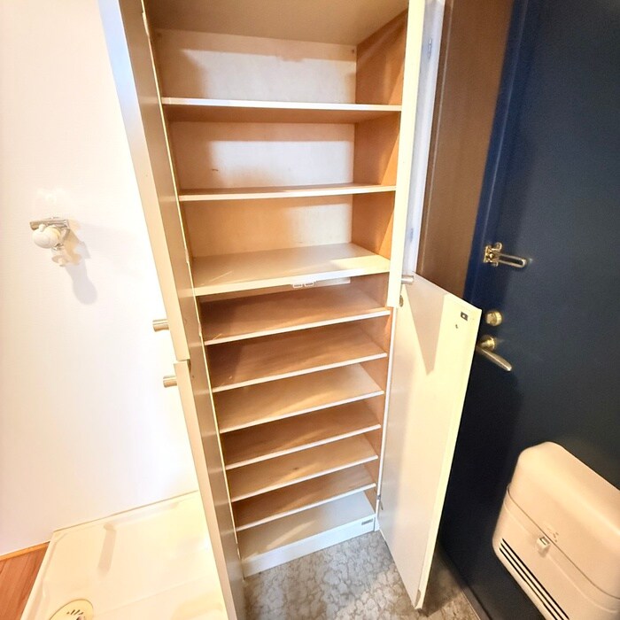 物件内観写真13　(靴箱)