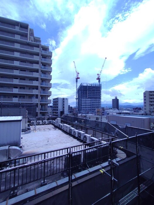 物件内観写真19　(室内からの展望)