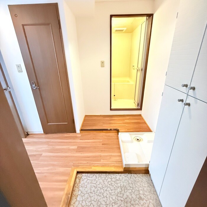 物件内観写真19　(玄関)