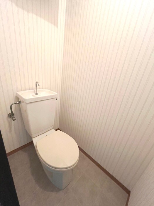 物件内観写真13　(トイレ)