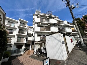 ｷｬﾆｵﾝﾏﾝｼｮﾝ見次公園（102）外観写真