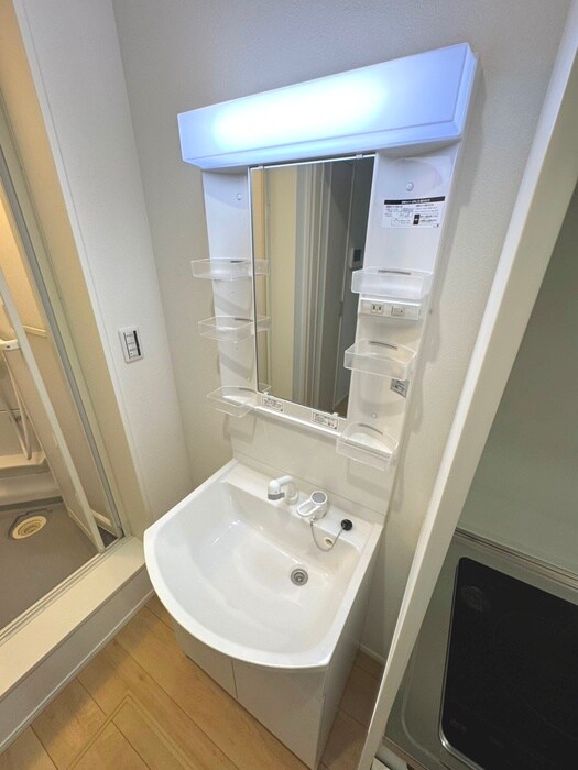 物件内観写真10　(洗面)