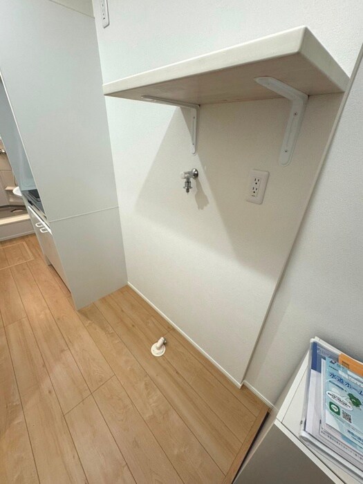 物件内観写真17　(洗濯機置場)