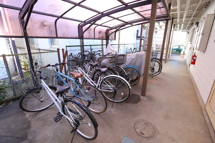 ｴｽﾎﾟﾜｰﾙＡの駐輪場