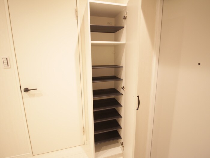 物件内観写真21　(靴箱)