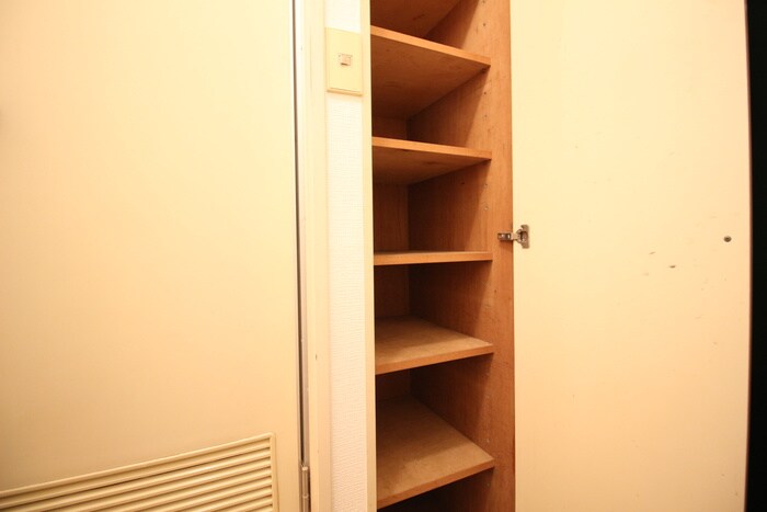 物件内観写真15　(靴箱)