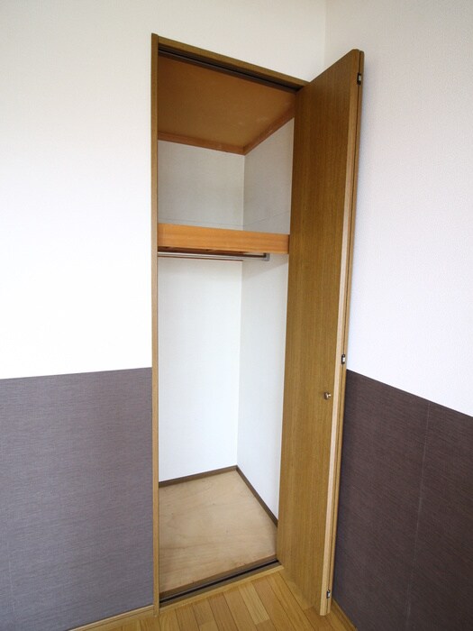 物件内観写真4　(収納)