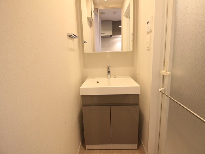 物件内観写真12　(洗面)