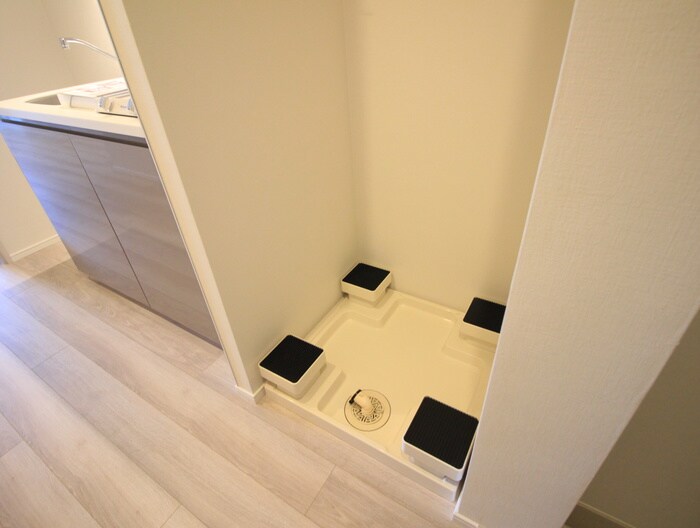 物件内観写真14　(洗濯機置場)