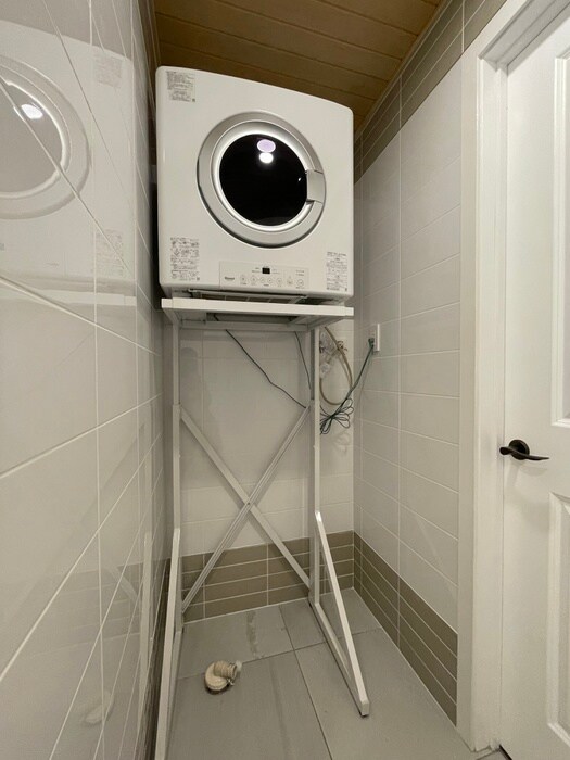 物件内観写真12　(洗濯機置場)