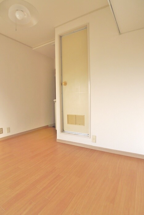 物件内観写真9　(室内からの展望)