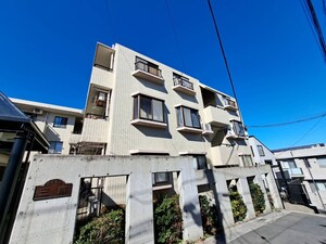 フラット三輪外観写真