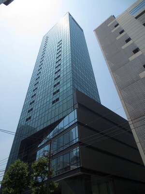 プラティ－ヌ新宿新都心外観写真