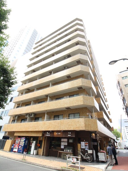 ﾗｲｵﾝｽﾞﾏﾝｼｮﾝ西新宿第７（206)外観写真