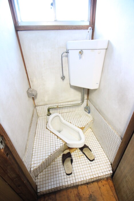 物件内観写真14　(トイレ)