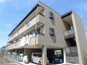 サンロイヤル外観写真