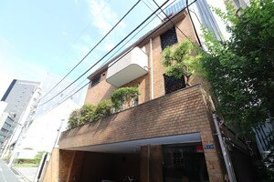 脇ビル外観写真