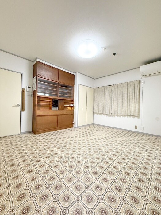 物件内観写真10　(居室)