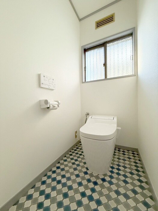 物件内観写真15　(トイレ)