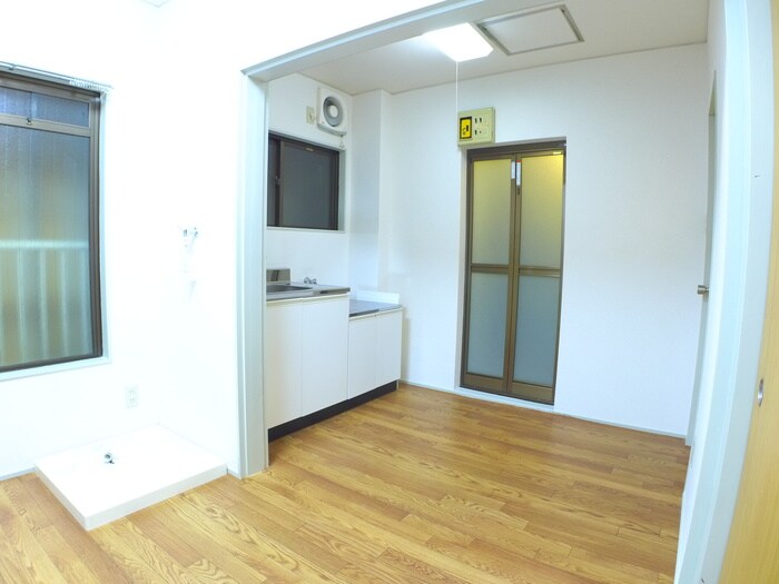 物件内観写真9　(居室)