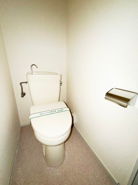 物件内観写真14　(トイレ)