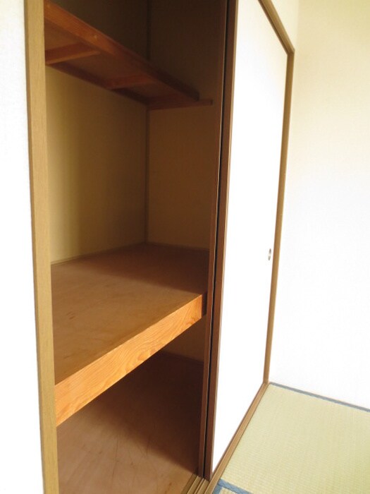 物件内観写真13　(収納)