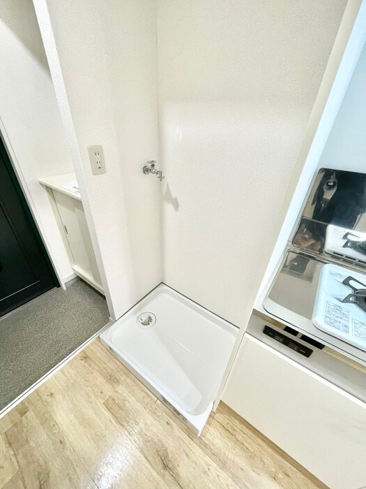 物件内観写真13　(洗濯機置場)