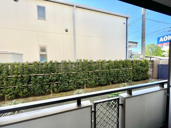 物件内観写真20　(室内からの展望)