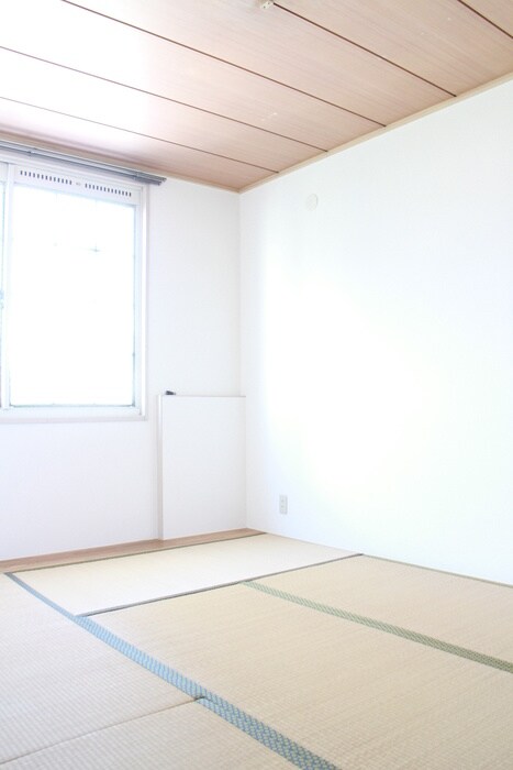 物件内観写真11　(室内からの展望)