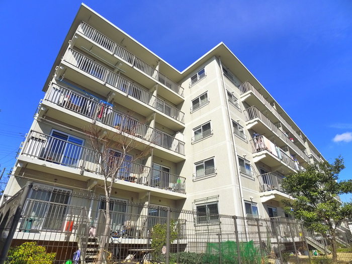 稲毛ﾌｧﾐｰﾙﾊｲﾂ6号棟（105）